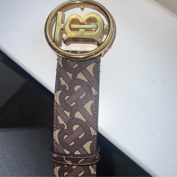 Authentic Burberry Belt - Picture 4 of 5